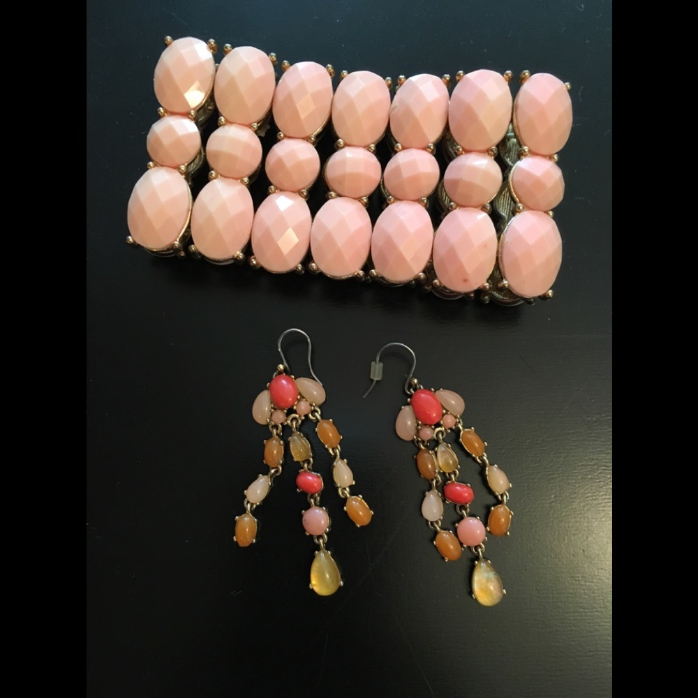 stretch bracelet & multi color dangle earrings